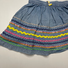 Load image into Gallery viewer, Girls Mini Boden, blue chambray cotton skirt, elasticated, L: 31cm, FUC, size 5-6,  