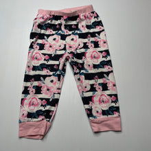 Load image into Gallery viewer, Girls ShenZhen, floral soft feel leggings / bottoms, elasticated, GUC, size 0,  