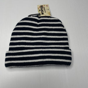 unisex AUSTWIDE, black & white stripe knitted hat / beanie, NEW, size 4-6,  