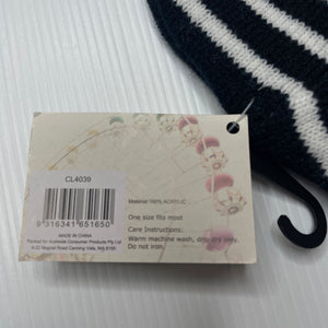 unisex AUSTWIDE, black & white stripe knitted hat / beanie, NEW, size 4-6,  