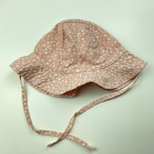 Load image into Gallery viewer, Girls H&amp;M, pink floral cotton bucket hat, EUC, size 000-00,  