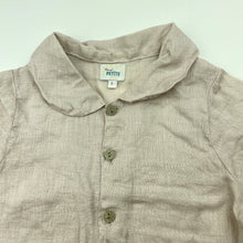 Load image into Gallery viewer, Girls Pour Petite, linen blend short sleeve shirt, GUC, size 2,  
