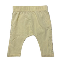 Load image into Gallery viewer, unisex Baby Berry, yellow stretchy leggings / bottoms, GUC, size 000,  