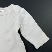 Load image into Gallery viewer, unisex Baby Berry, white cotton bodysuit / romper, GUC, size 0000,  