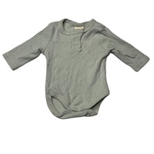 Load image into Gallery viewer, unisex Baby Berry, ribbed organic cotton bodysuit / romper, EUC, size 00000,  