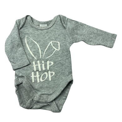 unisex Baby Berry, cotton bodysuit / romper, rabbit, EUC, size 0000,  