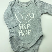Load image into Gallery viewer, unisex Baby Berry, cotton bodysuit / romper, rabbit, EUC, size 0000,  