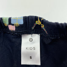 Load image into Gallery viewer, Girls Target, navy Christmas leggings, Inside leg: 41cm, GUC, size 5,  