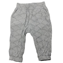 Load image into Gallery viewer, Girls Charlie &amp; Me, viscose lightweight pants / bottoms, elasticated, EUC, size 00,  