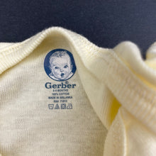 Load image into Gallery viewer, Girls Gerber, soft cotton onesie / romper, EUC, size 0,  