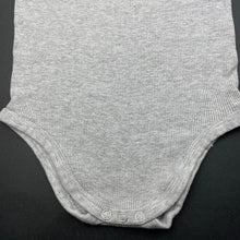 Load image into Gallery viewer, unisex Baby Berry, grey ribbed singletsuit / romper, FUC, size 0,  