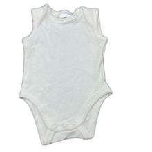 Load image into Gallery viewer, unisex Baby Berry, soft cotton bodysuit / romper, EUC, size 0000,  