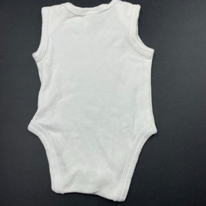 unisex Baby Berry, soft cotton bodysuit / romper, EUC, size 0000,  