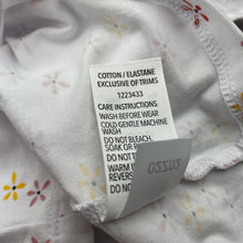 Load image into Gallery viewer, Girls Dymples, stretchy floral long sleeve top, GUC, size 000,  