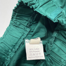 Load image into Gallery viewer, Girls green, lightweight shorts, elasticated, EUC, size 5,  