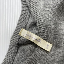 Load image into Gallery viewer, unisex Petite Papinelle, soft feel knitted cotton romper, EUC, size 000,  