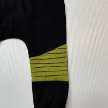 Load image into Gallery viewer, Boys Tiny Tribe, green &amp; black stretchy leggings / bottoms, EUC, size 0,  