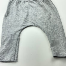 Load image into Gallery viewer, unisex Baby Berry, soft feel stretchy leggings / bottoms, FUC, size 00,  