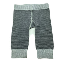 Load image into Gallery viewer, unisex Bonds, stretchy knit leggings / bottoms, GUC, size 000,  