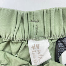 Load image into Gallery viewer, Girls H&amp;M, lightweight cotton shorts, elasticated, GUC, size 4,  
