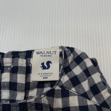 Load image into Gallery viewer, Girls WALNUT, navy check cotton top, GUC, size 000,  