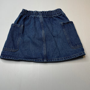 Girls Target, blue denim skirt, elasticated, L: 28cm, GUC, size 7,  