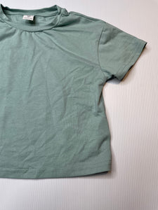 Girls SHEIN, green stretchy t-shirt / top, EUC, size 3,  