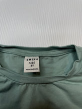 Load image into Gallery viewer, Girls SHEIN, green stretchy t-shirt / top, EUC, size 3,  