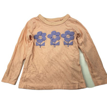Load image into Gallery viewer, Girls Favourites, cotton long sleeve t-shirt / top, flowers, EUC, size 4,  