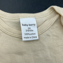 Load image into Gallery viewer, unisex Baby Berry, cotton bodysuit / romper, EUC, size 00,  