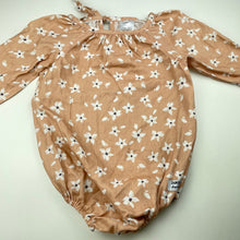 Load image into Gallery viewer, Girls DUKES + duchesses, floral linen romper, EUC, size 2,  