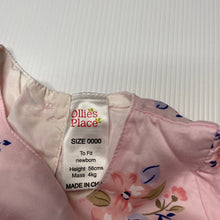 Load image into Gallery viewer, Girls Ollies Place, lined floral cotton long sleeve dress, EUC, size 0000, L: 33cm