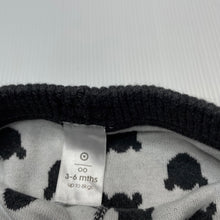 Load image into Gallery viewer, Girls Target, soft feel knitted cotton leggings / bottoms, GUC, size 00,  