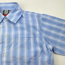 Load image into Gallery viewer, Boys OP, lightweight short sleeve shirt, EUC, size 6,  