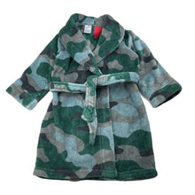 Load image into Gallery viewer, Boys Baby Berry, camo print fleece dressing gown / bath robe, EUC, size 2,  