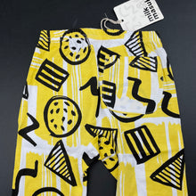 Load image into Gallery viewer, Girls Milk &amp; Masuki, organic cotton cropped leggings / bottoms, elasticated, Inside leg: 29cm approx, NEW, size 4,  