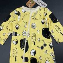 Load image into Gallery viewer, unisex Milk &amp; Masuki, organic cotton zip coverall / romper, bears picnic, NEW, size 00,  