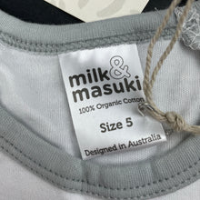 Load image into Gallery viewer, unisex Milk &amp; Masuki, soft feel organic cotton top, seal, NEW, size 5,  