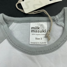 Load image into Gallery viewer, unisex Milk &amp; Masuki, soft feel organic cotton top, seal, NEW, size 3,  