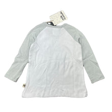 Load image into Gallery viewer, unisex Milk &amp; Masuki, soft feel organic cotton top, seal, NEW, size 1,  