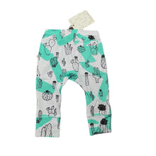 Load image into Gallery viewer, unisex Milk &amp; Masuki, organic cotton leggings/bottoms, cacti, NEW, size 00,  