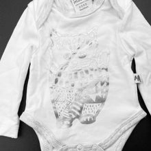 Load image into Gallery viewer, unisex Milk &amp; Masuki, soft feel organic cotton bodysuit/romper, cat, NEW, size 0000,  