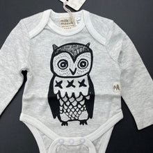 Load image into Gallery viewer, unisex Milk &amp; Masuki, soft feel organic cotton bodysuit/romper, owl, NEW, size 0000,  