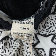 Load image into Gallery viewer, Girls Milk &amp; Masuki, fleece lined organic cotton skirt, stars, elasticated, L: 26cm at front, NEW, size 4,  