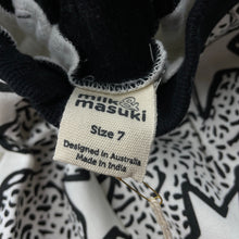 Load image into Gallery viewer, Girls Milk &amp; Masuki, fleece lined organic cotton skirt, stars, elasticated, L: 34cm at front, NEW, size 7,  