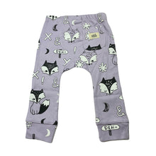 Load image into Gallery viewer, unisex Milk &amp; Masuki, organic cotton leggings/bottoms, fox dreaming, NEW, size 1,  