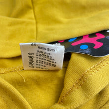 Load image into Gallery viewer, Girls ZIYIFANG, embellished hooded lightweight sweater, armpit to armpit: 35cm, shoulder to cuff: 39cm, NEW, size 6-7,  