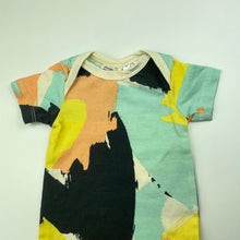 Load image into Gallery viewer, unisex Milk &amp; Masuki, organic cotton blend romper, colour field, EUC, size 0000,  