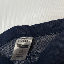 Load image into Gallery viewer, Girls Kids &amp; Co, stretchy ruffle leggings/bottoms, GUC, size 00,  