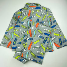 Load image into Gallery viewer, Boys Tilt, flannel cotton winter pyjamas, skateboards, EUC, size 6,  